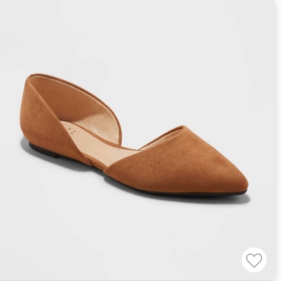 Pointed Toe Flats - Picture 1 of 5